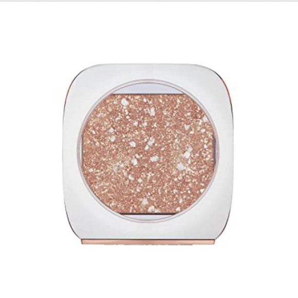 Drew Barrymore Trio Flower Makeup • Winged eyeliner + Highlighter + Eyeshadow 💐 - Picture 3 of 10